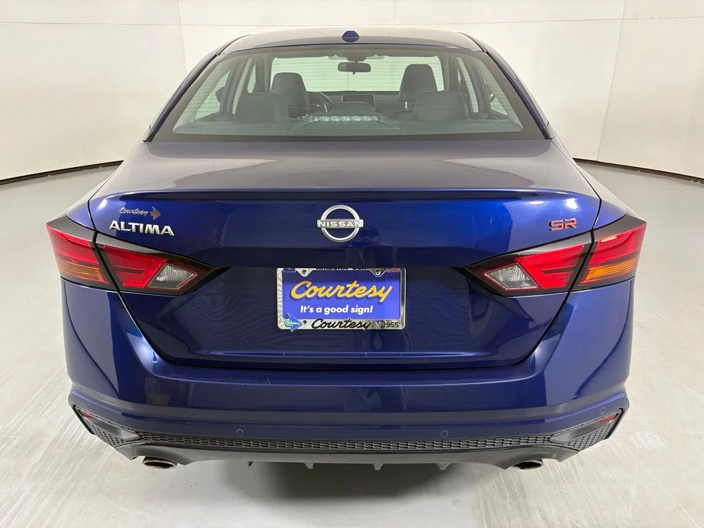 Used 2024 Blue Nissan 2.5 SR image 7