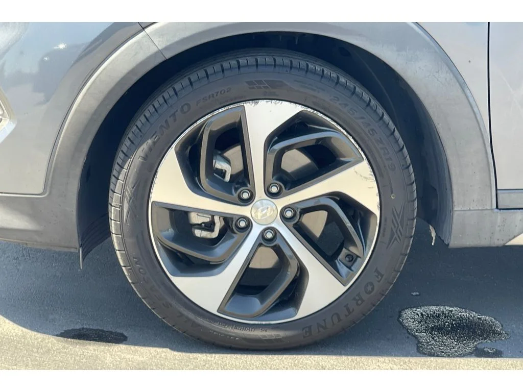 Used 2017 Coliseum Gray Hyundai Sport image 43