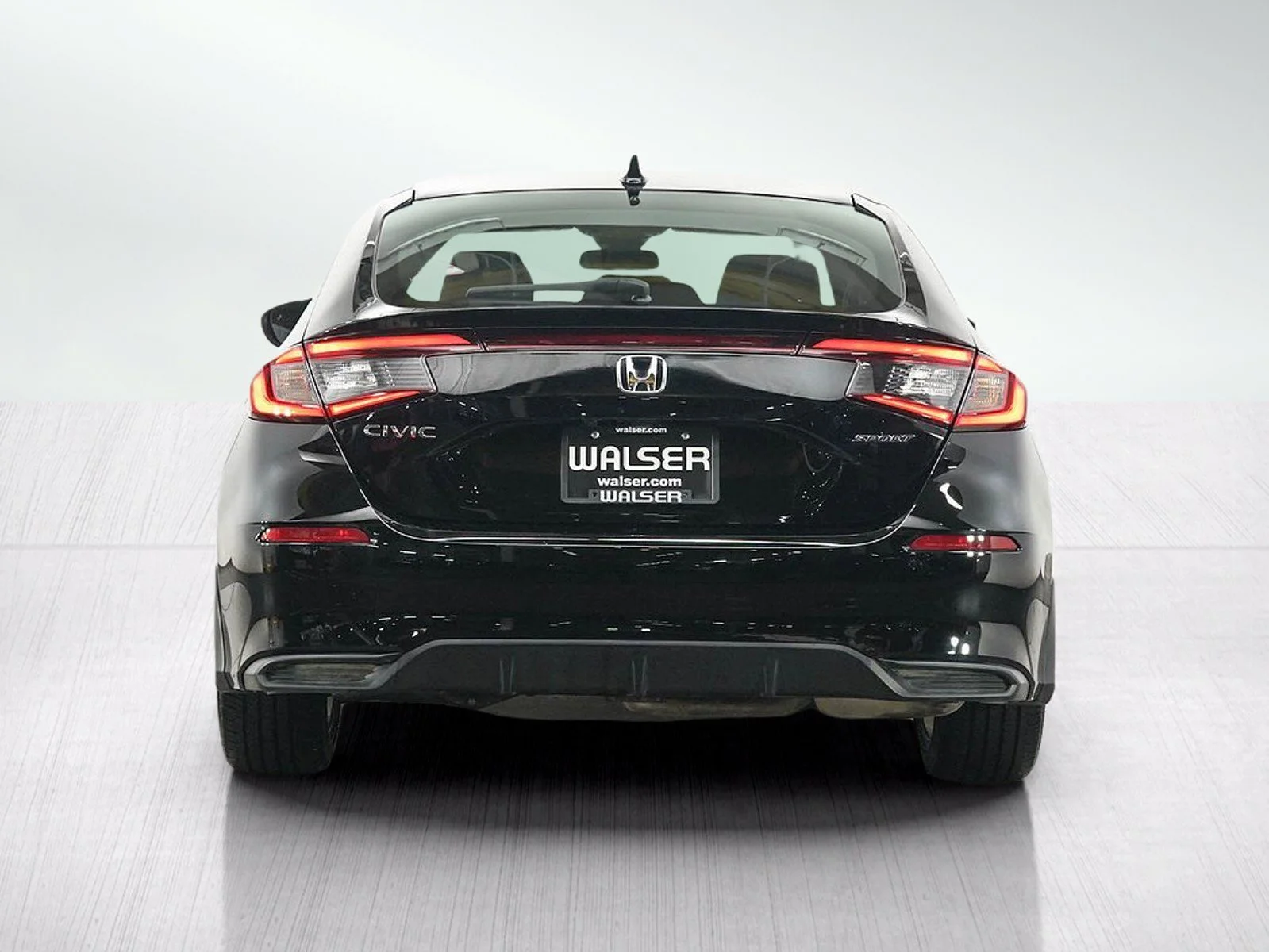 Used 2025  Honda 5D HATCHBACK 2.0L SPORT AUTO image 4