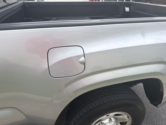 Used 2022 Silver Toyota SR5 image 13