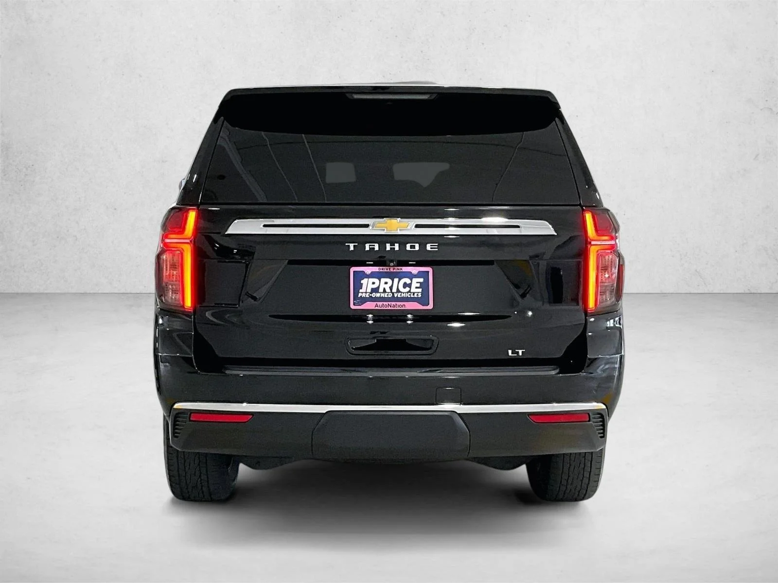 Used 2023 Black Chevrolet LT image 4
