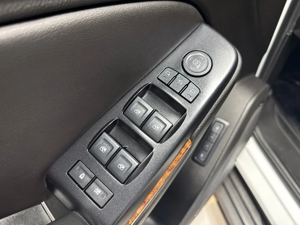 Used 2019 White Chevrolet Premier image 15