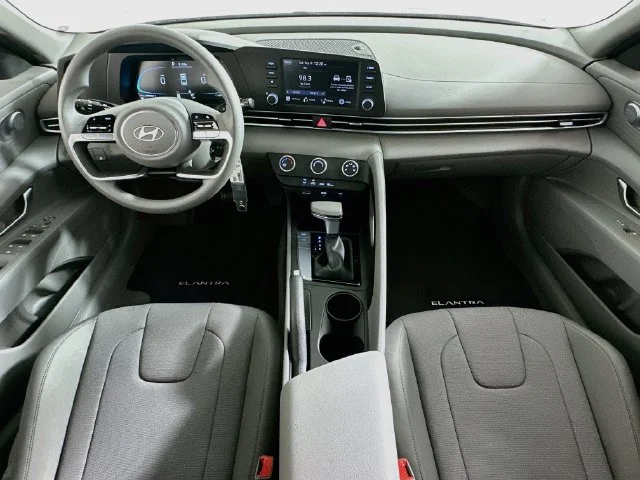 New 2026 Black Hyundai SE image 13