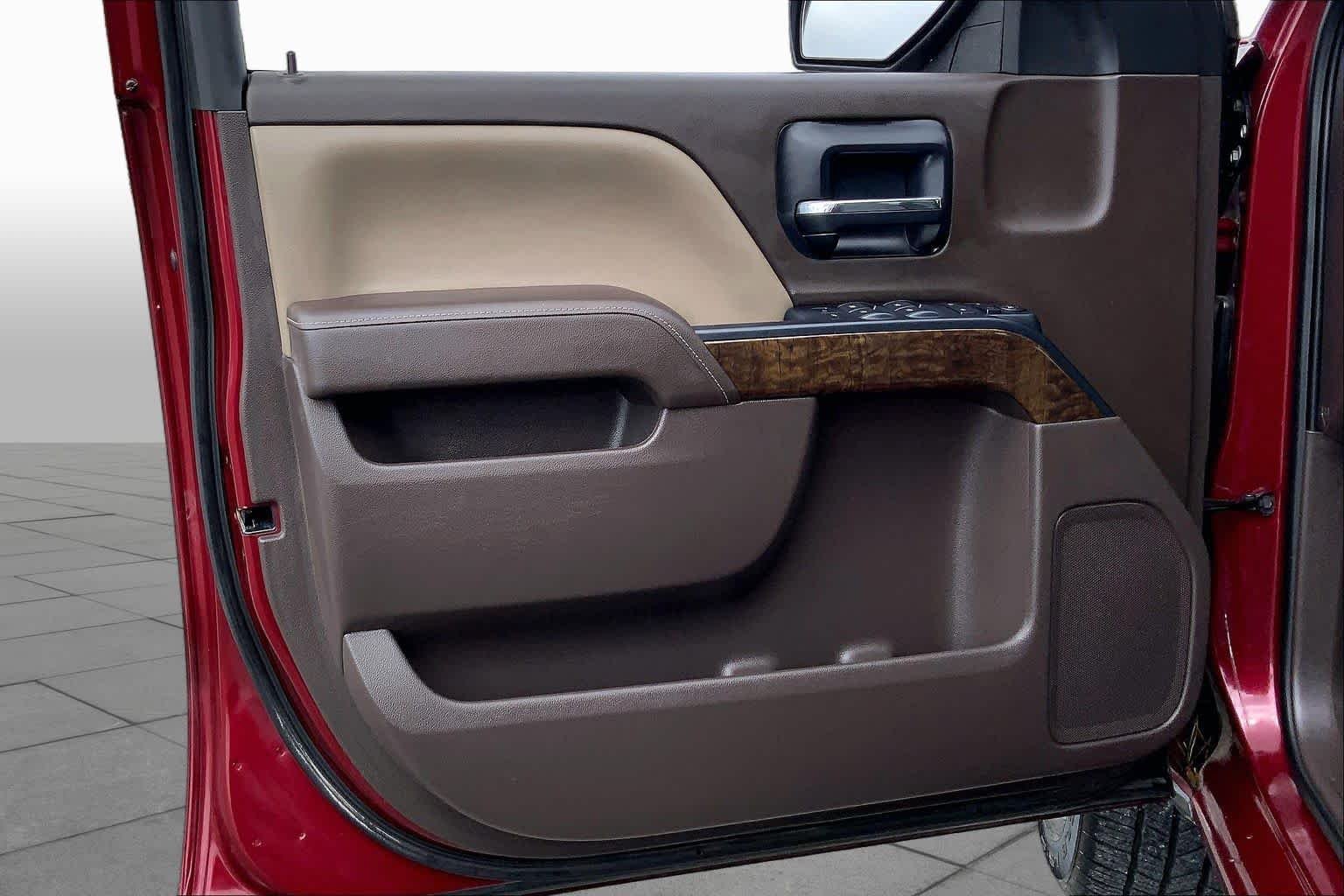 Used 2014 Deep Ruby Metallic Chevrolet LT image 20