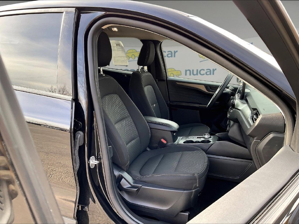 Used 2025 Black Ford Active image 11