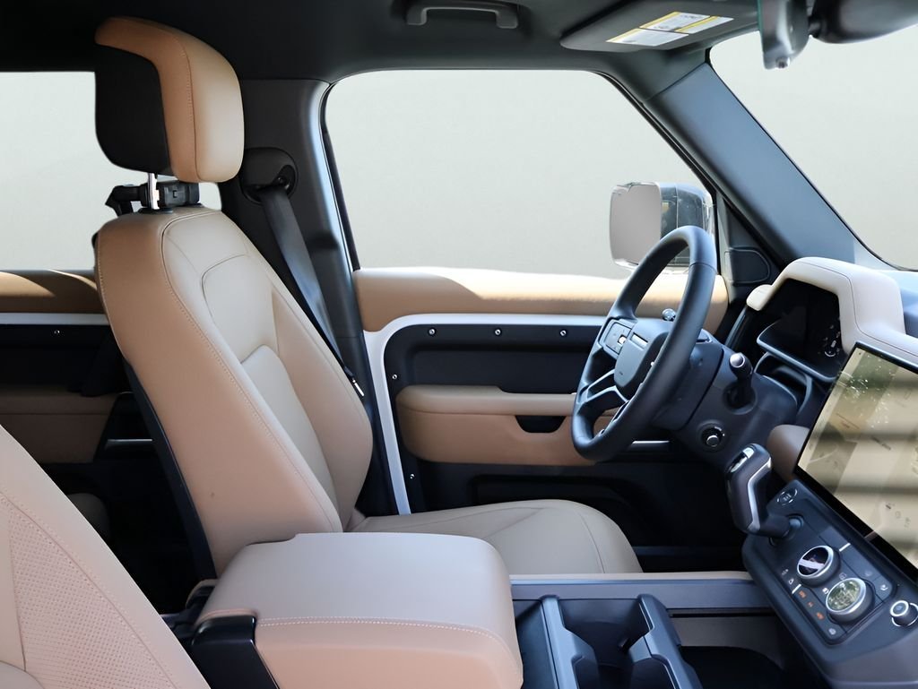 2026 Land Rover Defender X-Dynamic SE - Photo 8