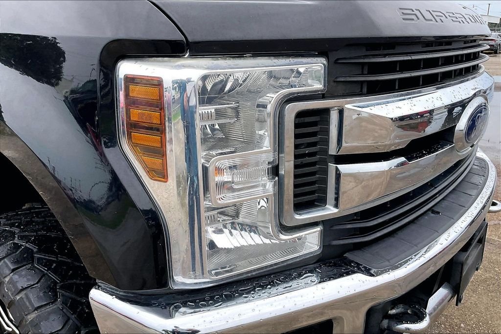 Used 2019 Agate Black Metallic Ford XLT image 33