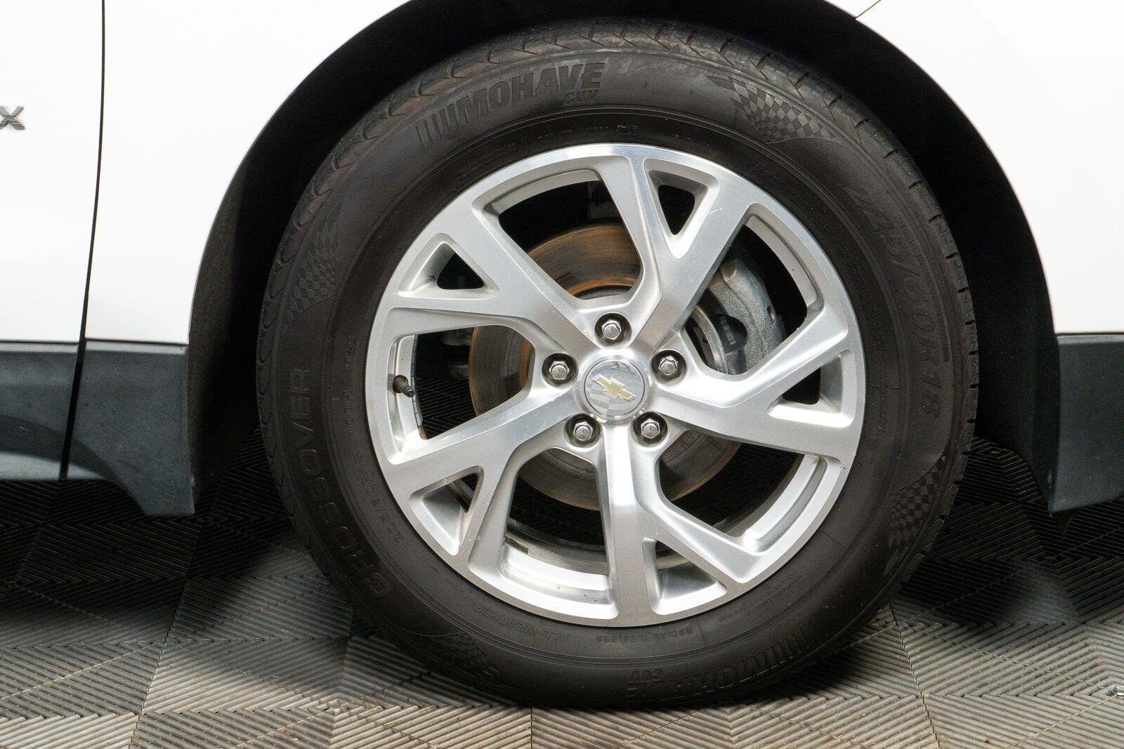 Used 2018 Summit White Chevrolet Premier image 37