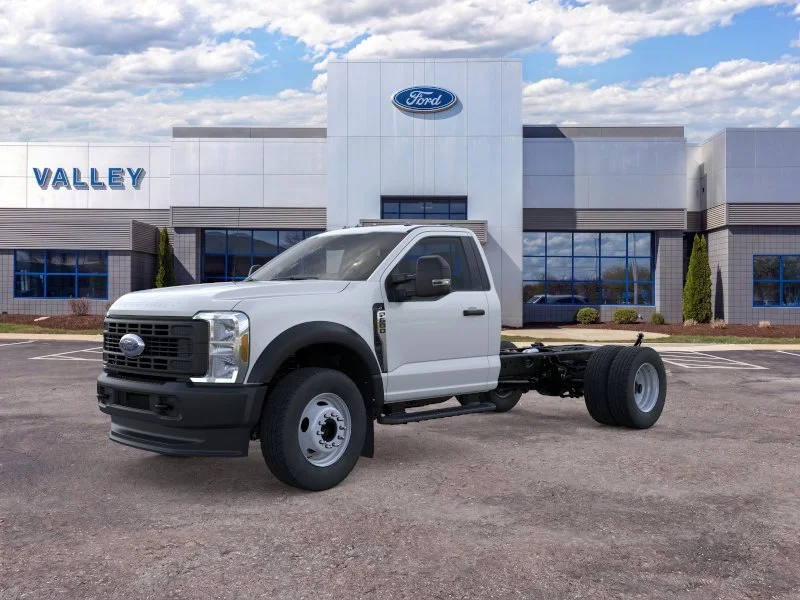 New 2026 Oxford White Ford F-600® XL image 48
