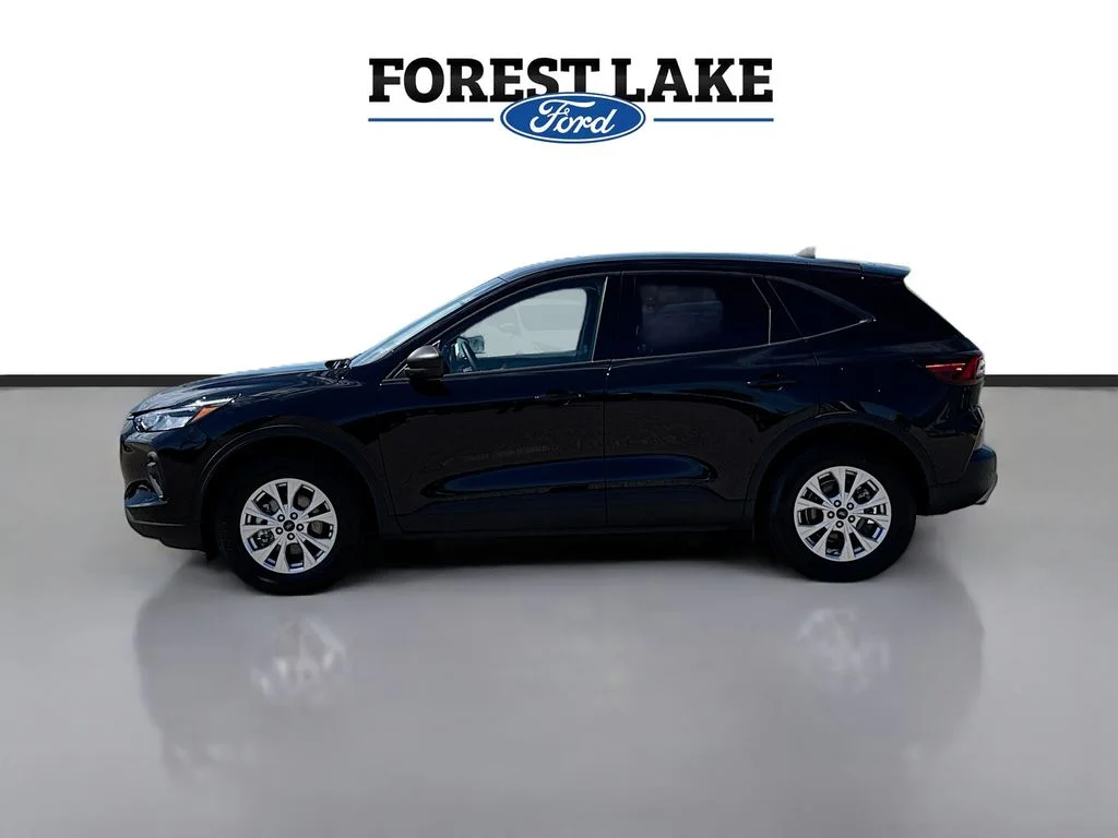 Used 2025 Black Metallic Ford Active image 4