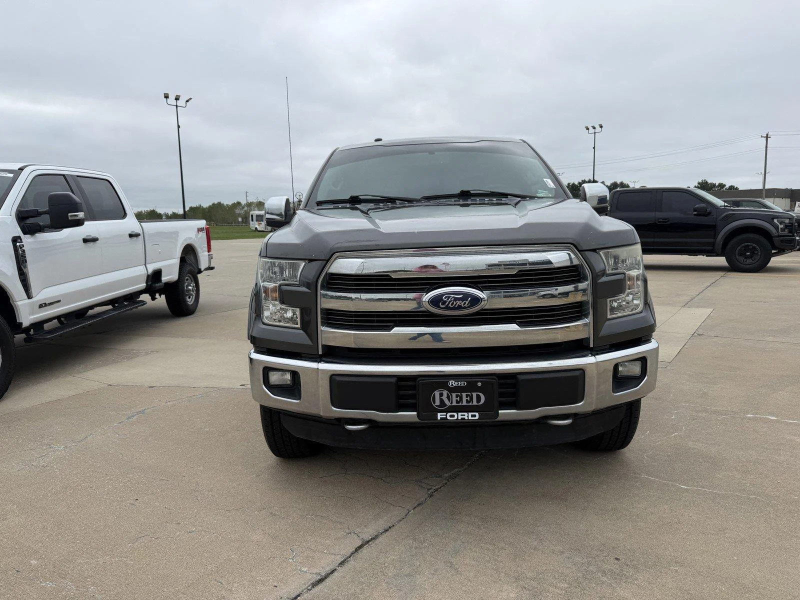 Used 2015 Magnetic Metallic Ford Lariat image 3