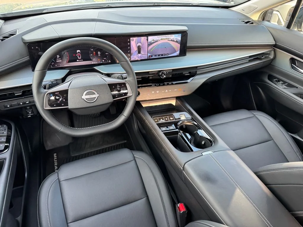 Used 2025 Gray Nissan SL image 14