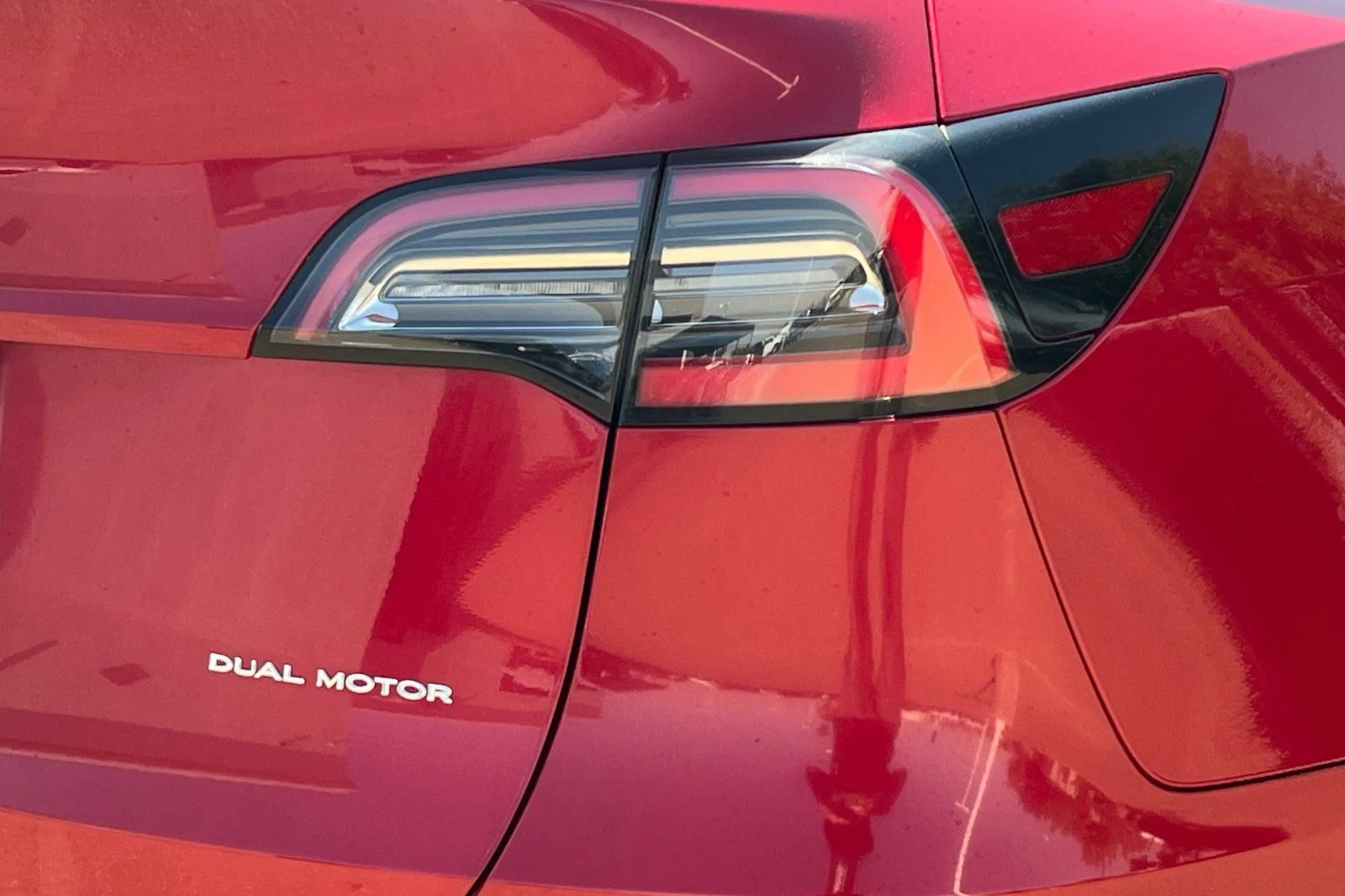 Used 2020 Red Tesla Long Range image 27