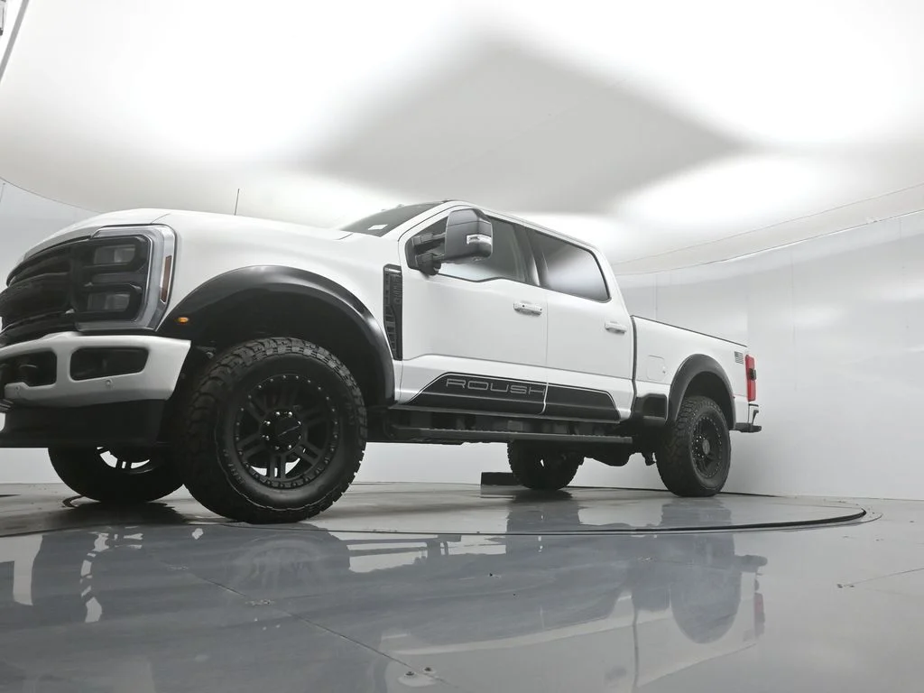 New 2026 Star White Metallic Tri-Coat Ford Lariat image 43