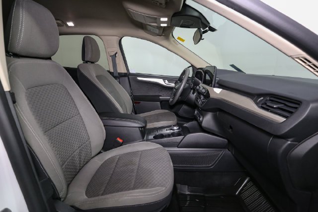 Used 2020 White Ford SE image 16