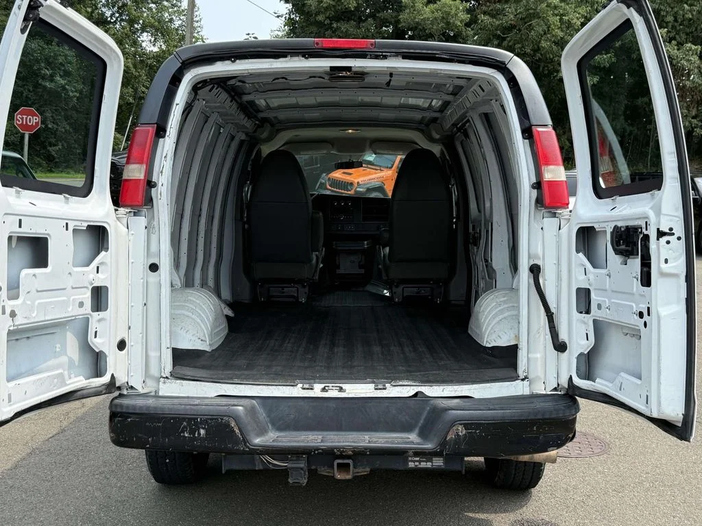 Used 2013 White Chevrolet Work Van image 23