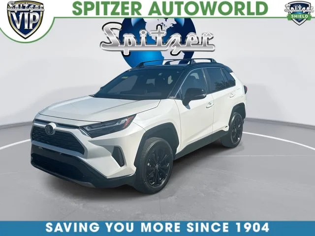 Used 2022 White Toyota XSE image 4