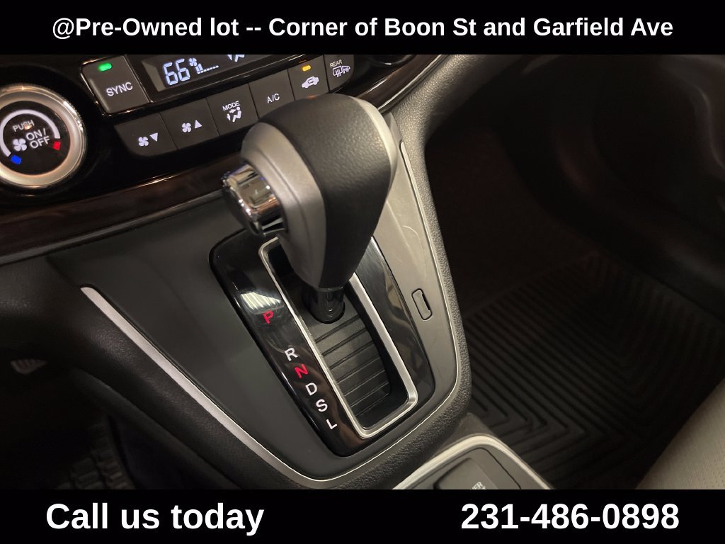 Used 2016 Silver Honda EX-L image 23