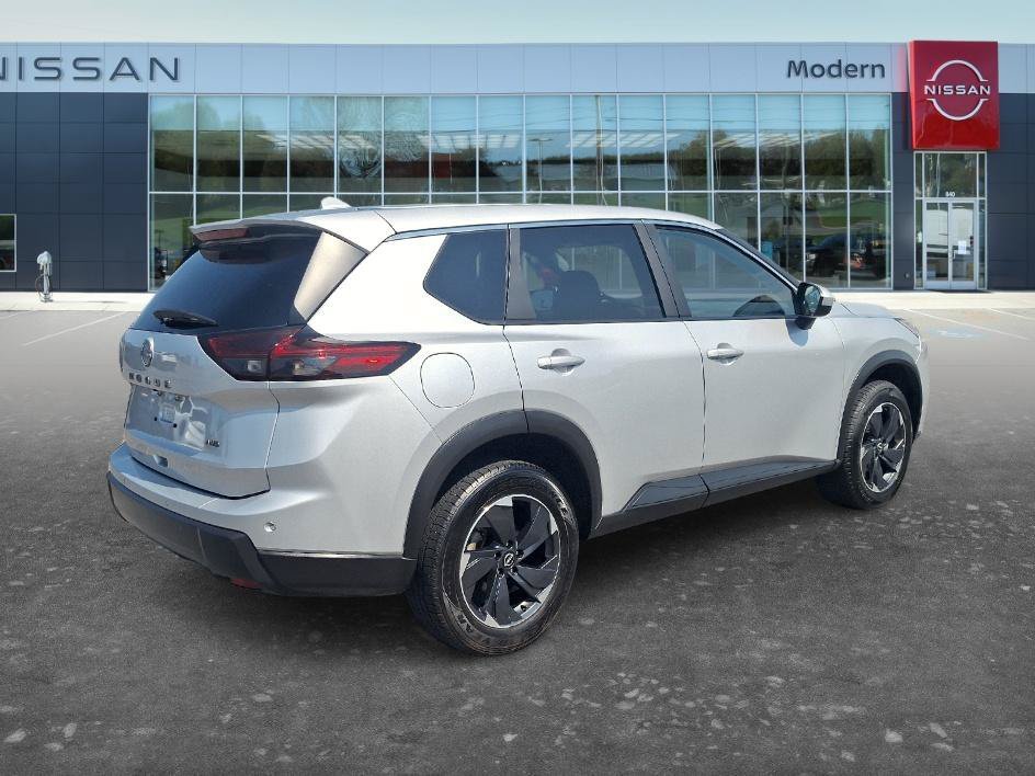 Used 2025 Brilliant Silver Metallic Nissan SV image 5