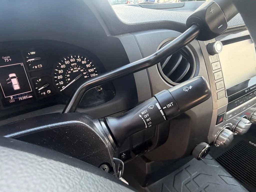 Used 2020 Silver Toyota SR image 33