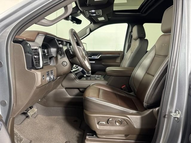 Used 2025 Silver GMC Denali image 11