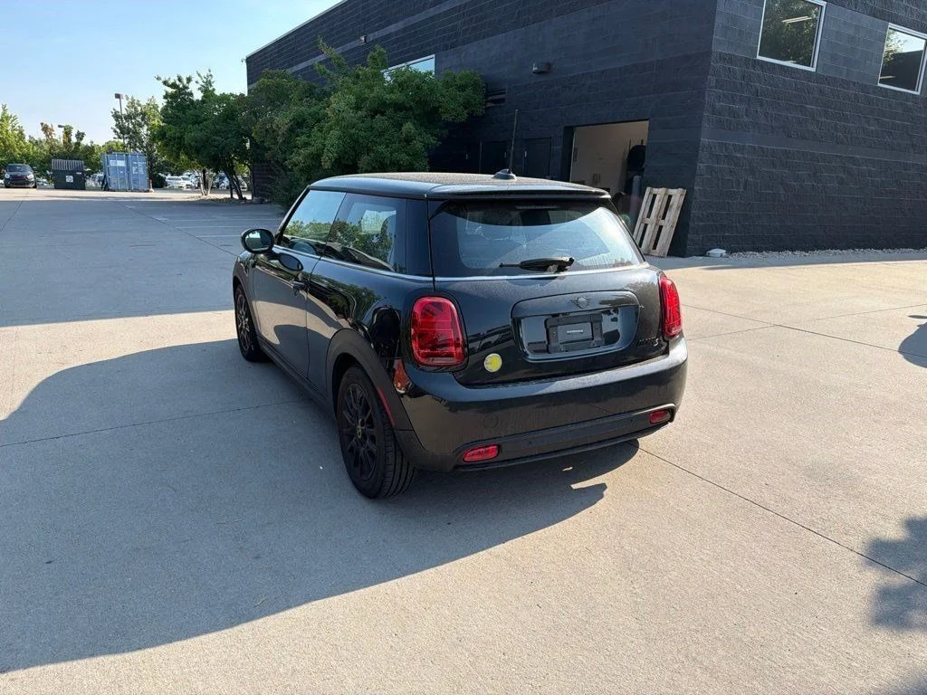 Used 2024 Black MINI Cooper SE image 3
