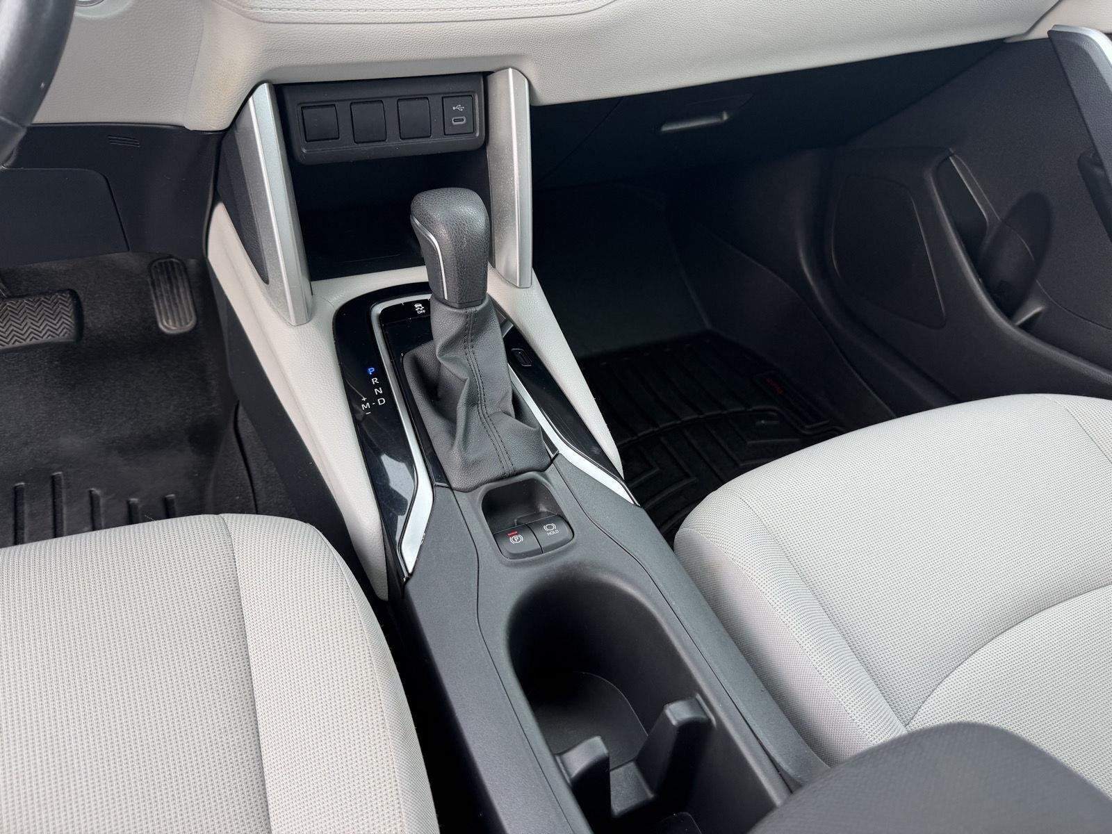Used 2023 Wind Chill Pearl Toyota LE image 18