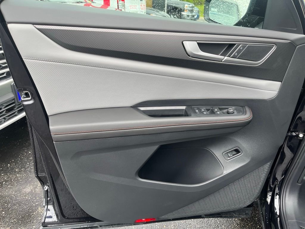 New 2026 Black Volkswagen 2.0T Peak Edition image 9