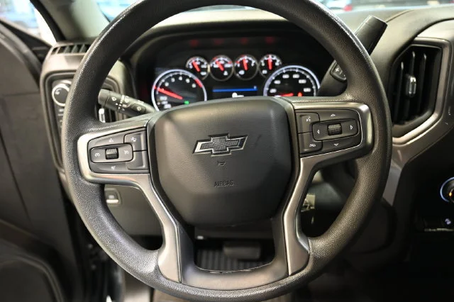 Used 2022 SHADOW GRAY METALLIC Chevrolet Custom Trail Boss image 20