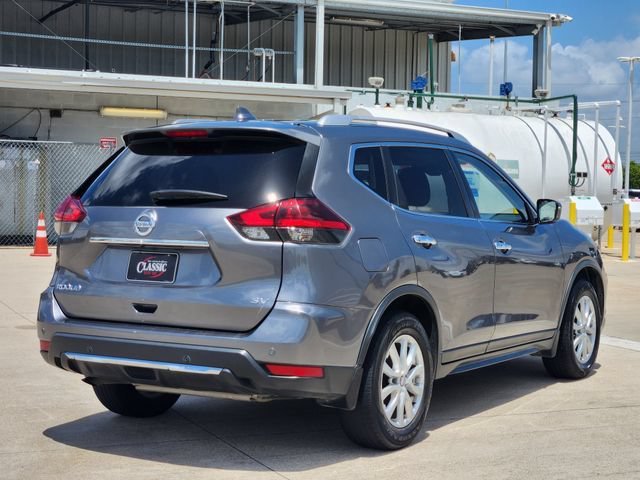 Used 2019 Gray Nissan SV image 7