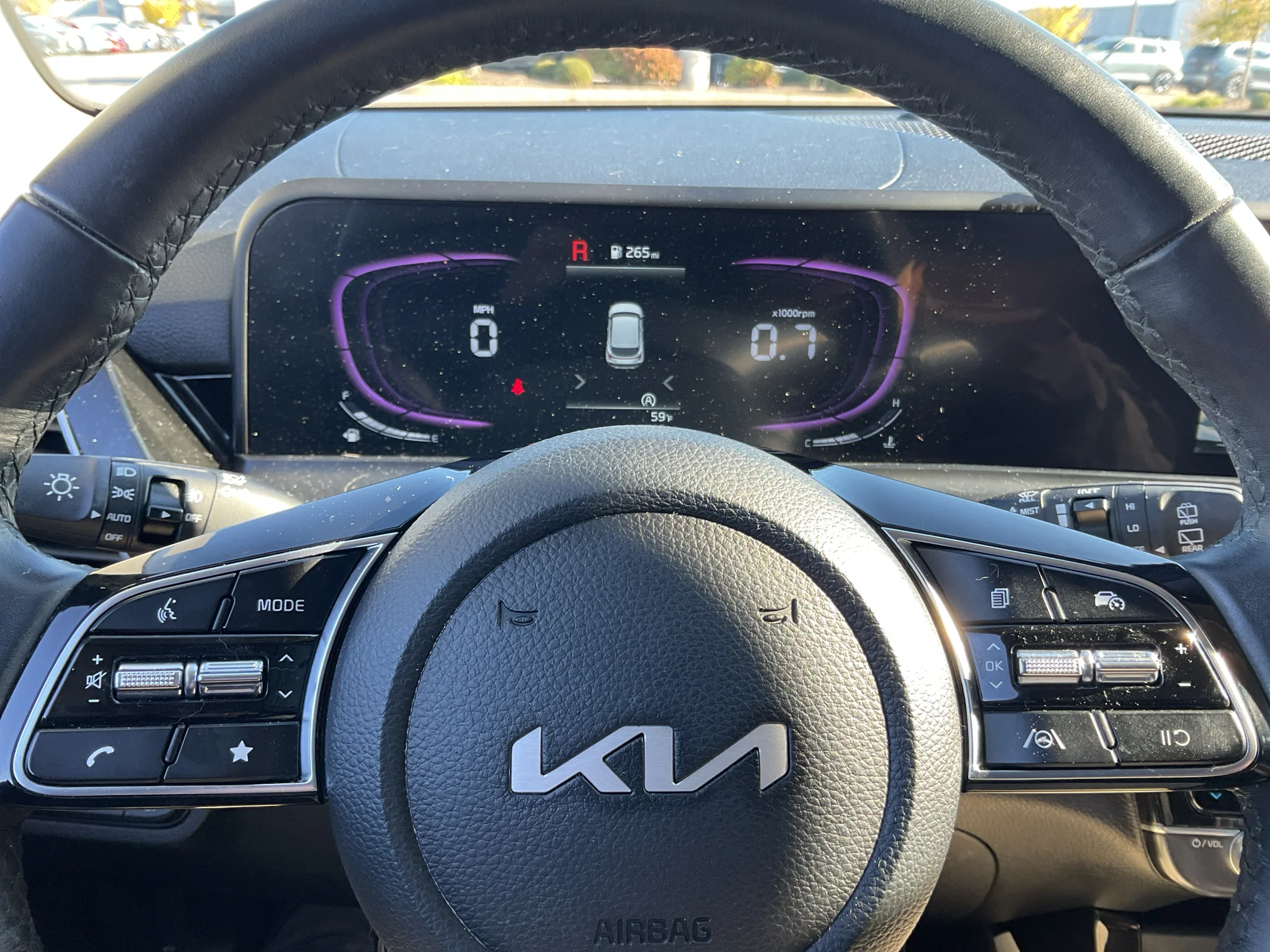 Certified Used 2025 Clear White/Black Roof Kia S image 26
