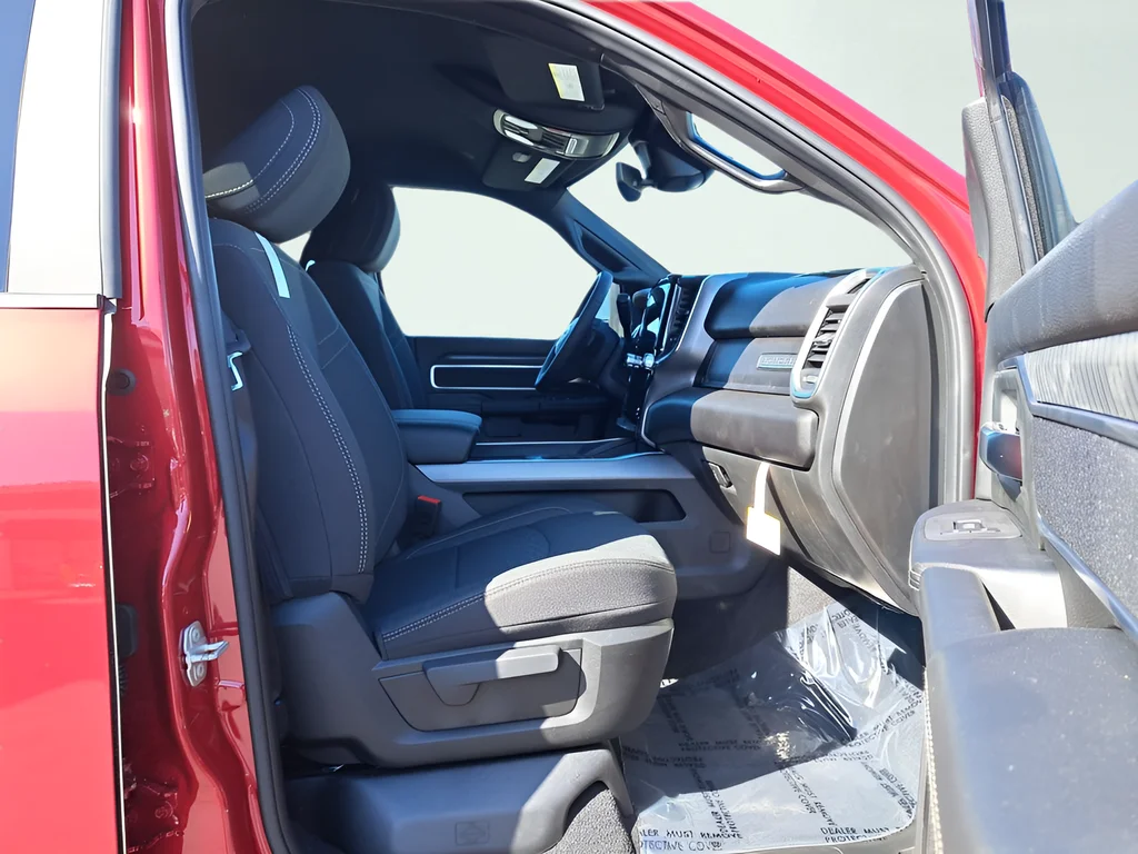2026 RAM 2500 Big Horn - Photo 17