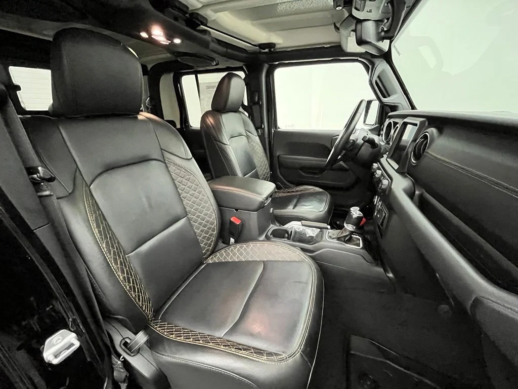 Used 2021 Black Jeep Overland image 32