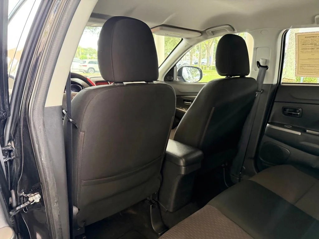 Used 2019 Black Mitsubishi 2.0 SP image 31