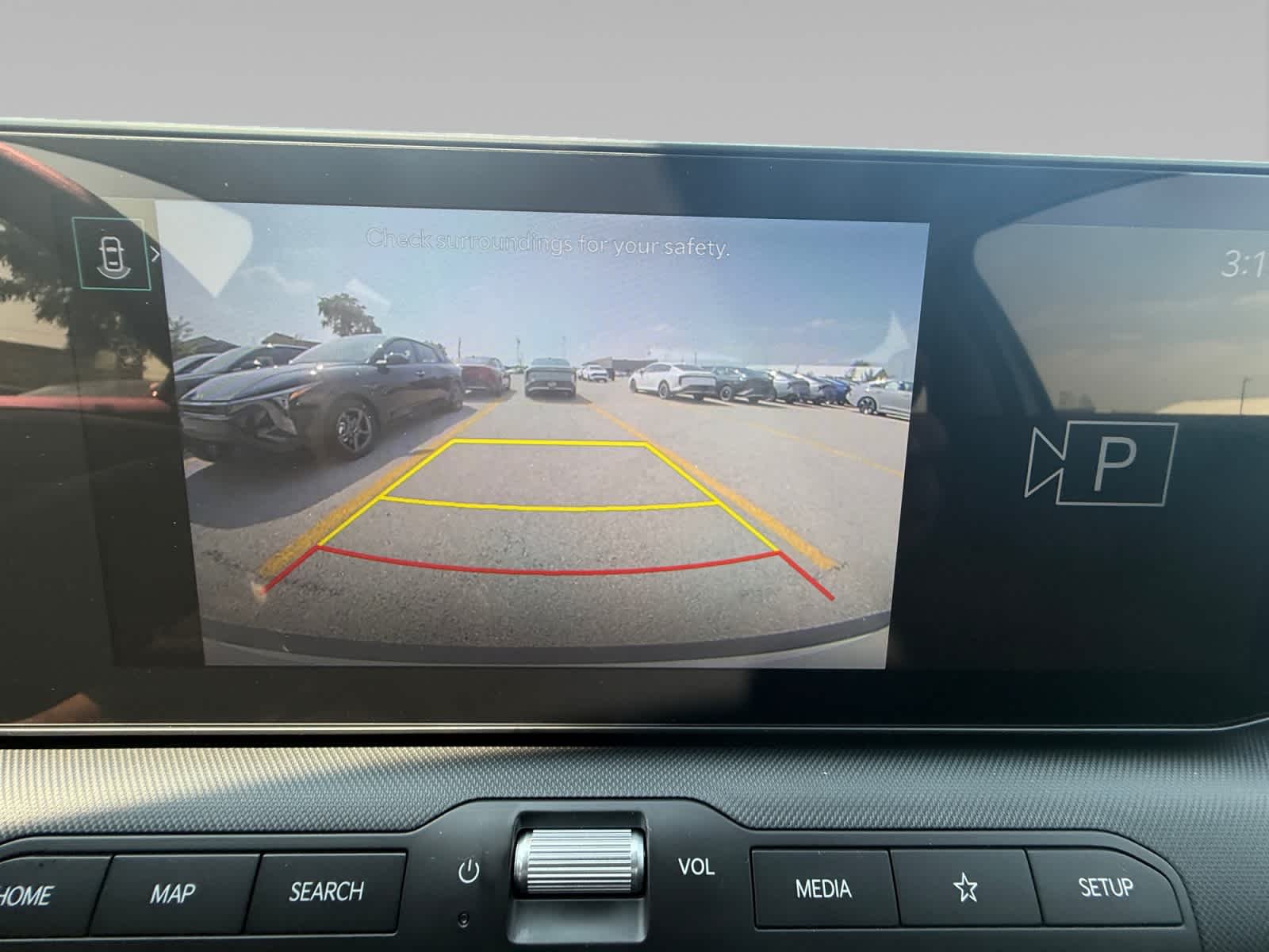 New 2026 Snow White Pearl Kia LXS image 16