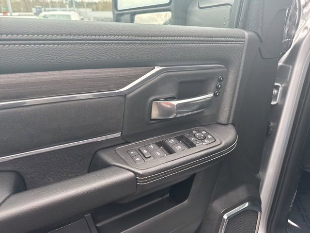 New 2026 Silver-Zynith Exterior Paint RAM Laramie image 18