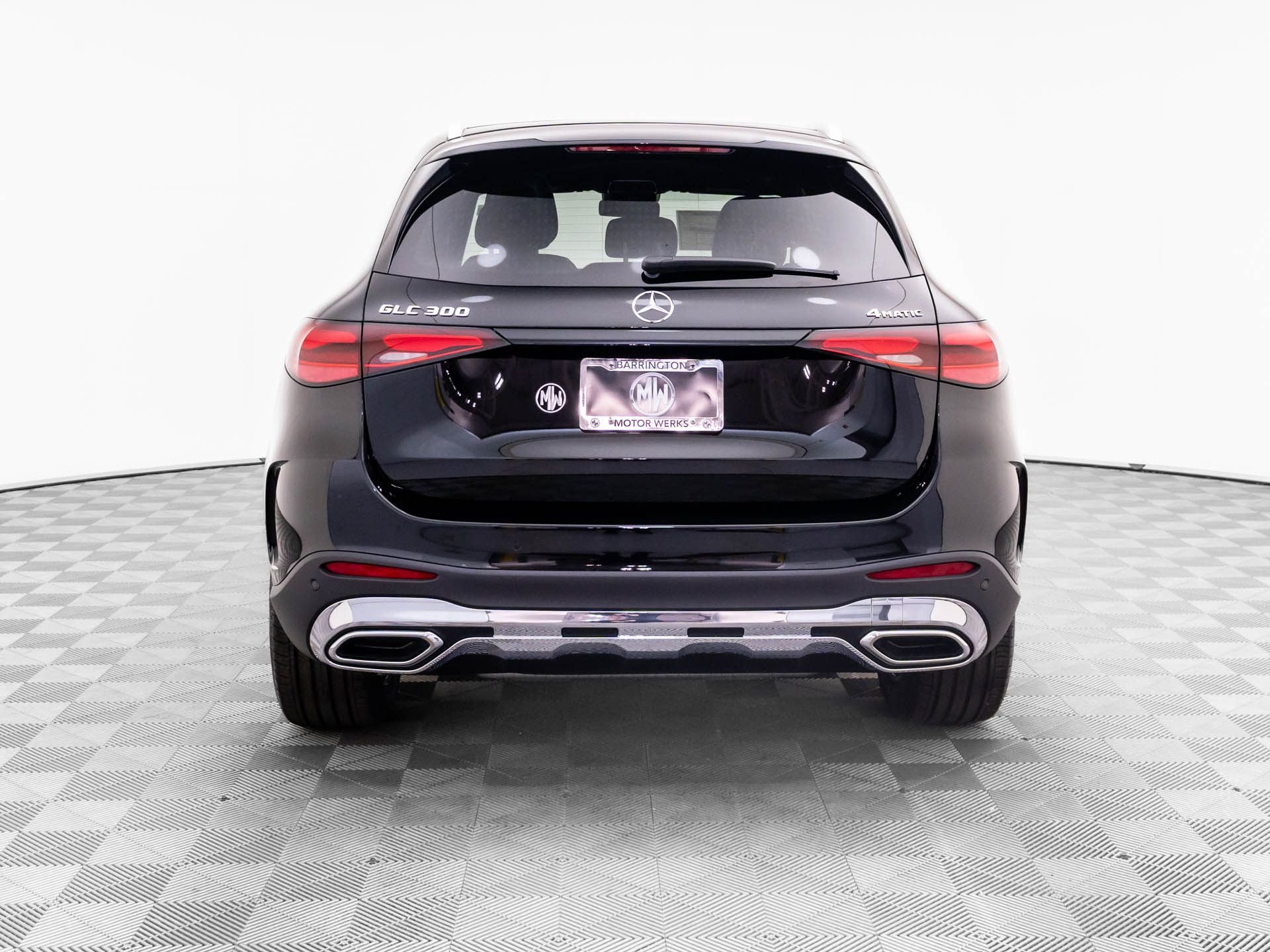 New 2026 Black Mercedes-Benz GLC 300 image 4