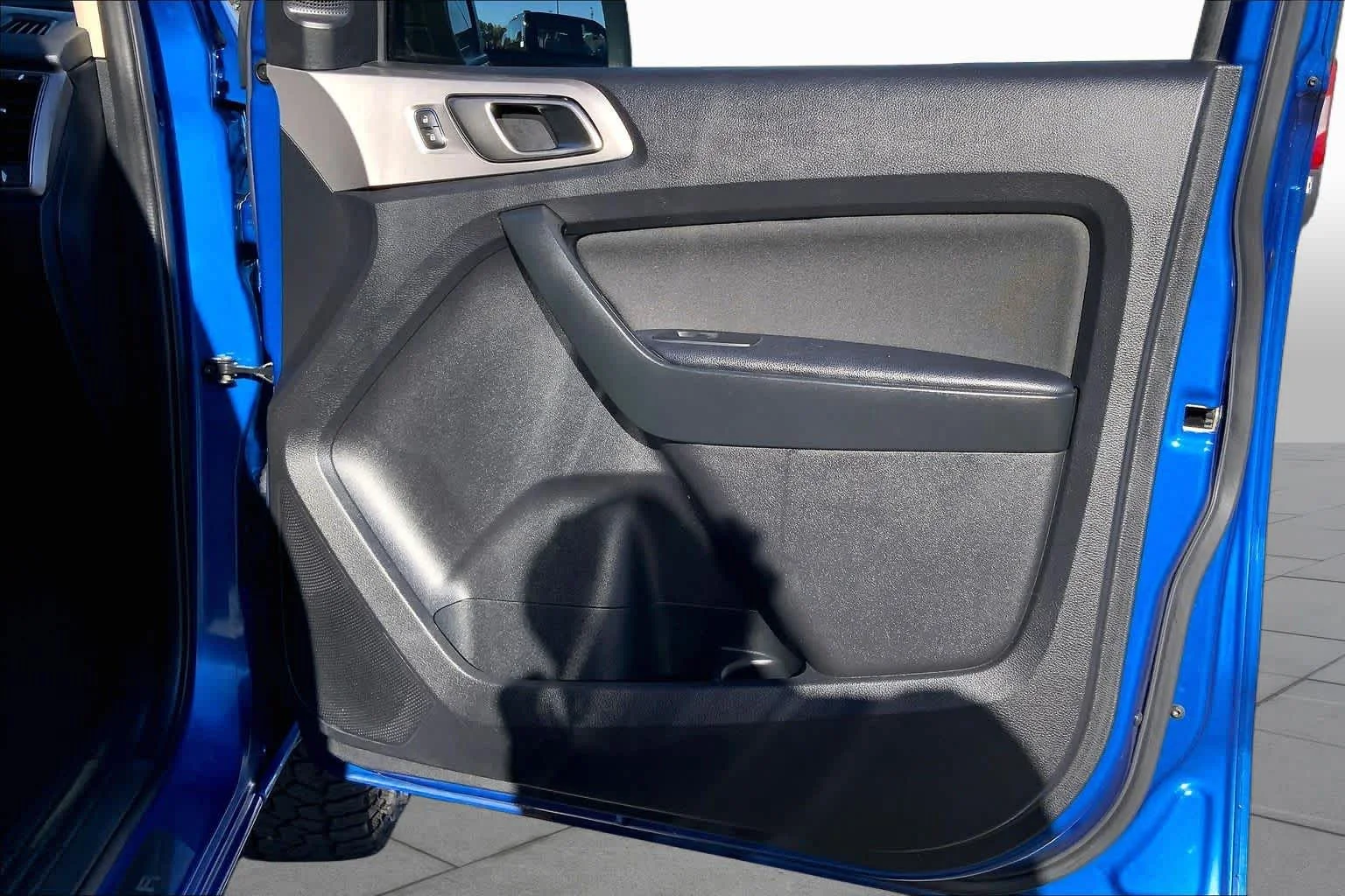 Certified Used 2019 Blue Ford XLT image 23