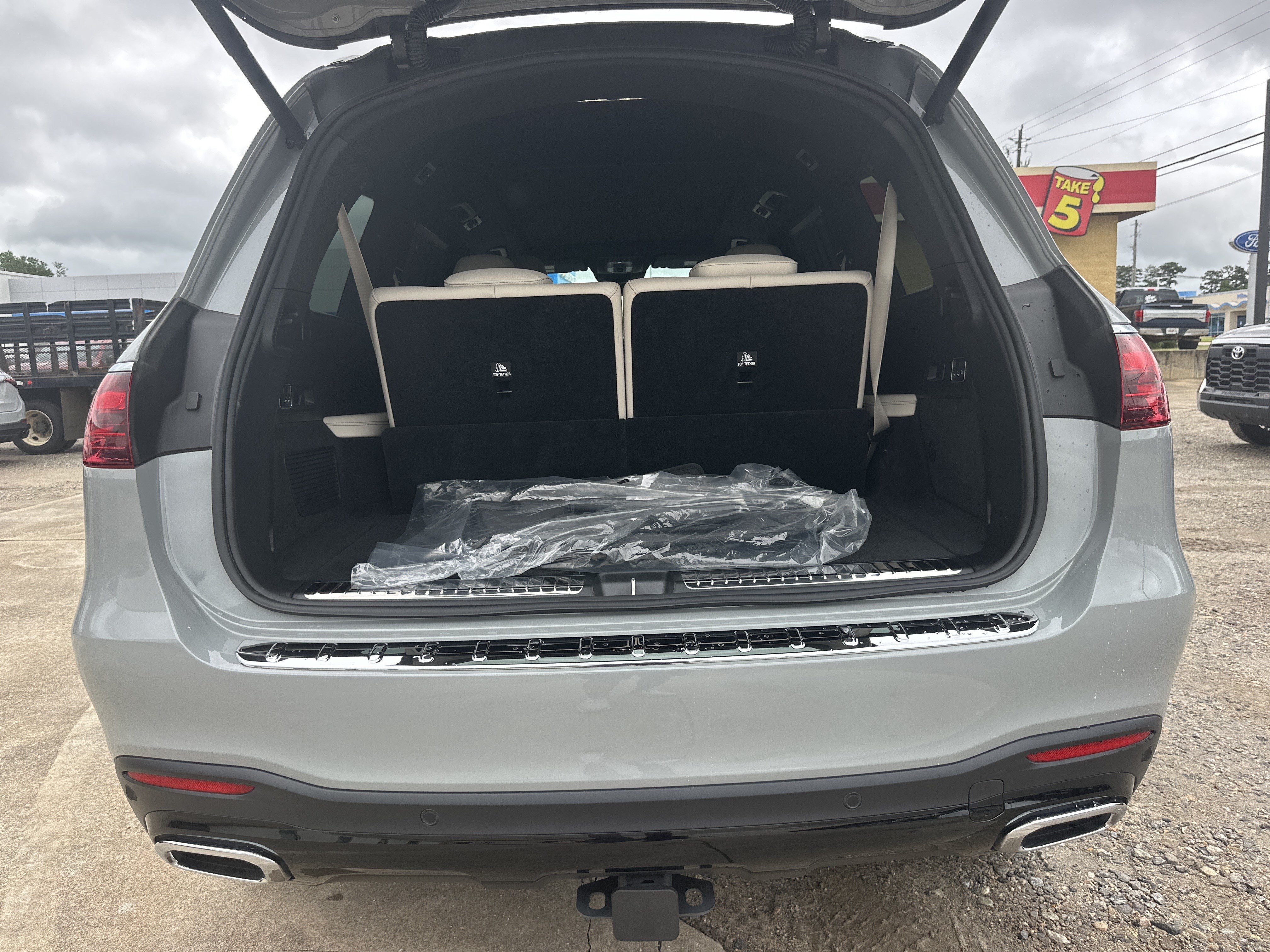 Used 2025 Gray Mercedes-Benz GLS 450 image 19