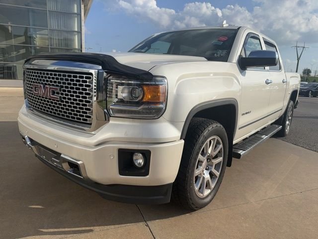 Used 2015 White GMC Denali image 1