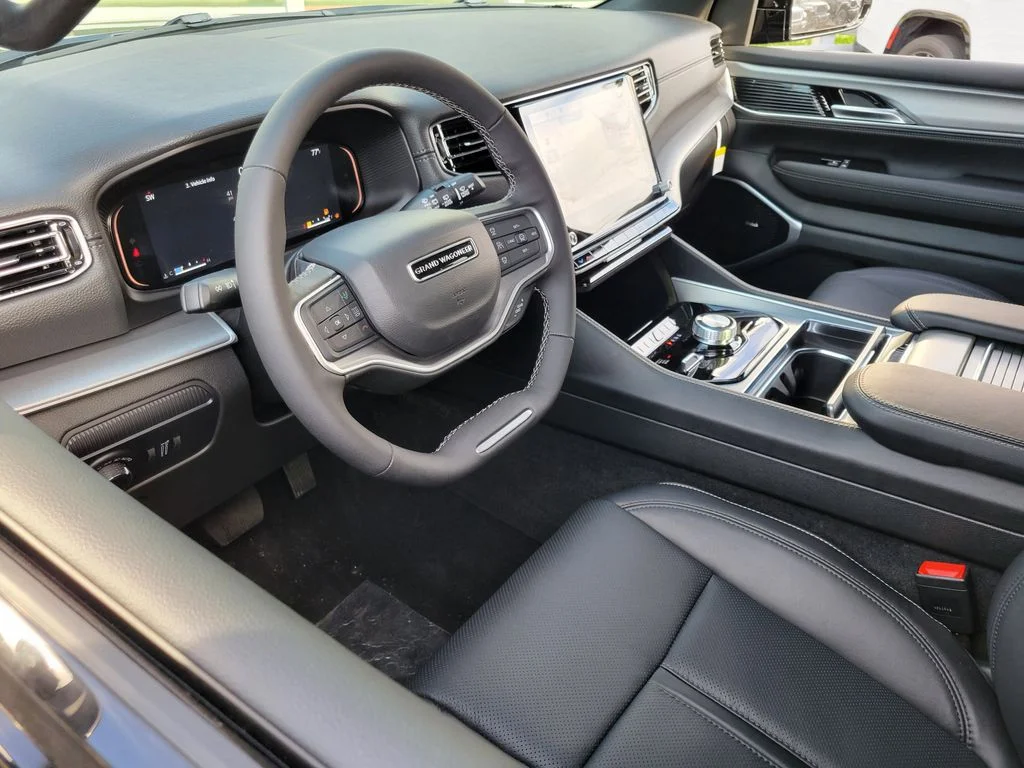 2026 Jeep Grand Wagoneer photo 2