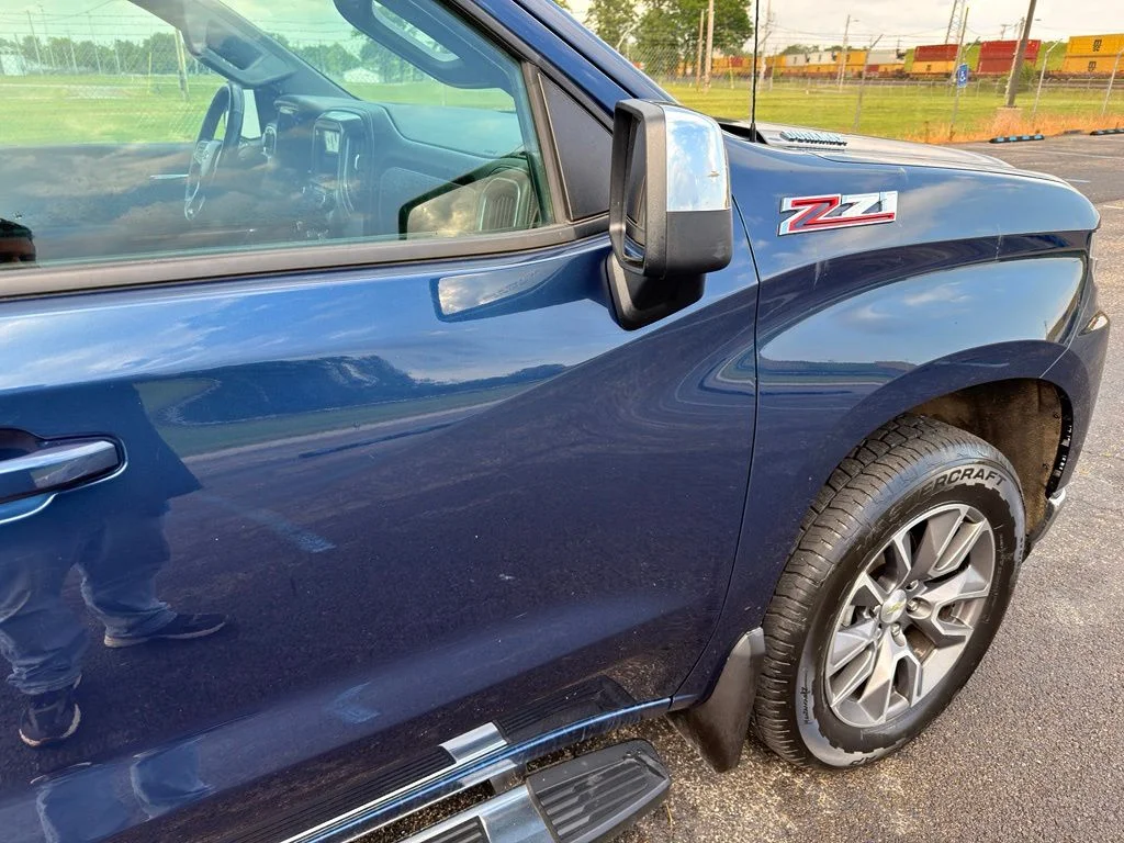 Used 2020 Blue Chevrolet LT image 9