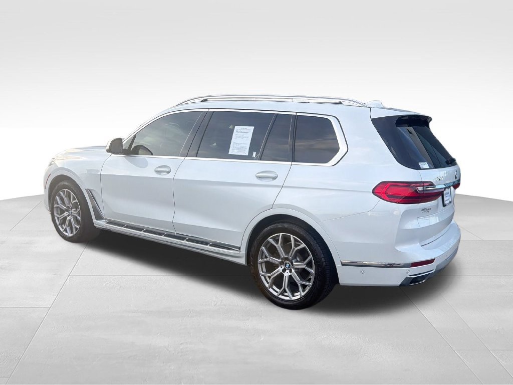 Used 2020 White BMW xDrive40i image 3