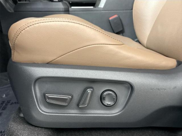Certified Used 2025 BLACK Toyota  image 31