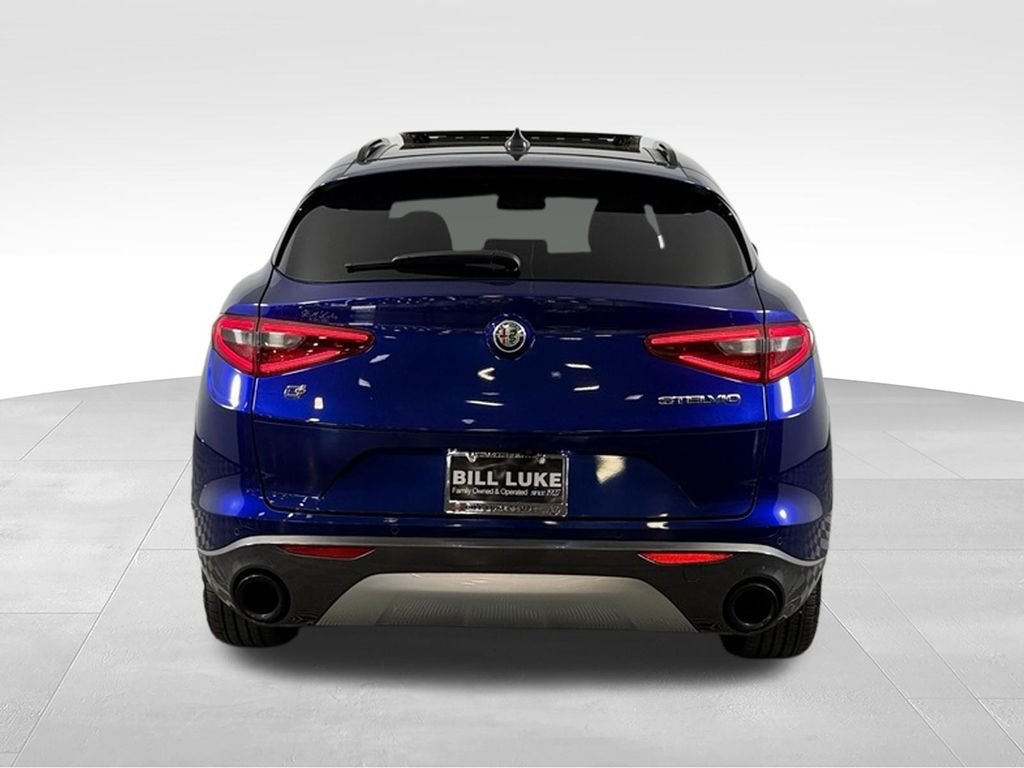 Used 2022 Blue Metallic Alfa Romeo Ti image 8