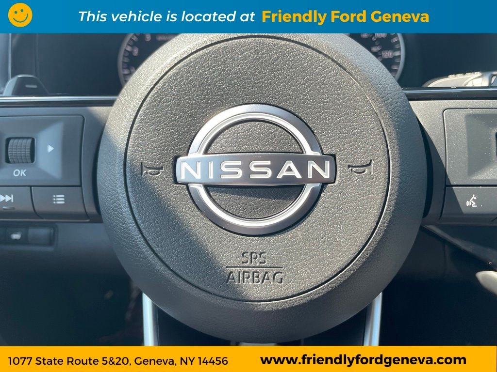 Used 2023 White Nissan SL image 18