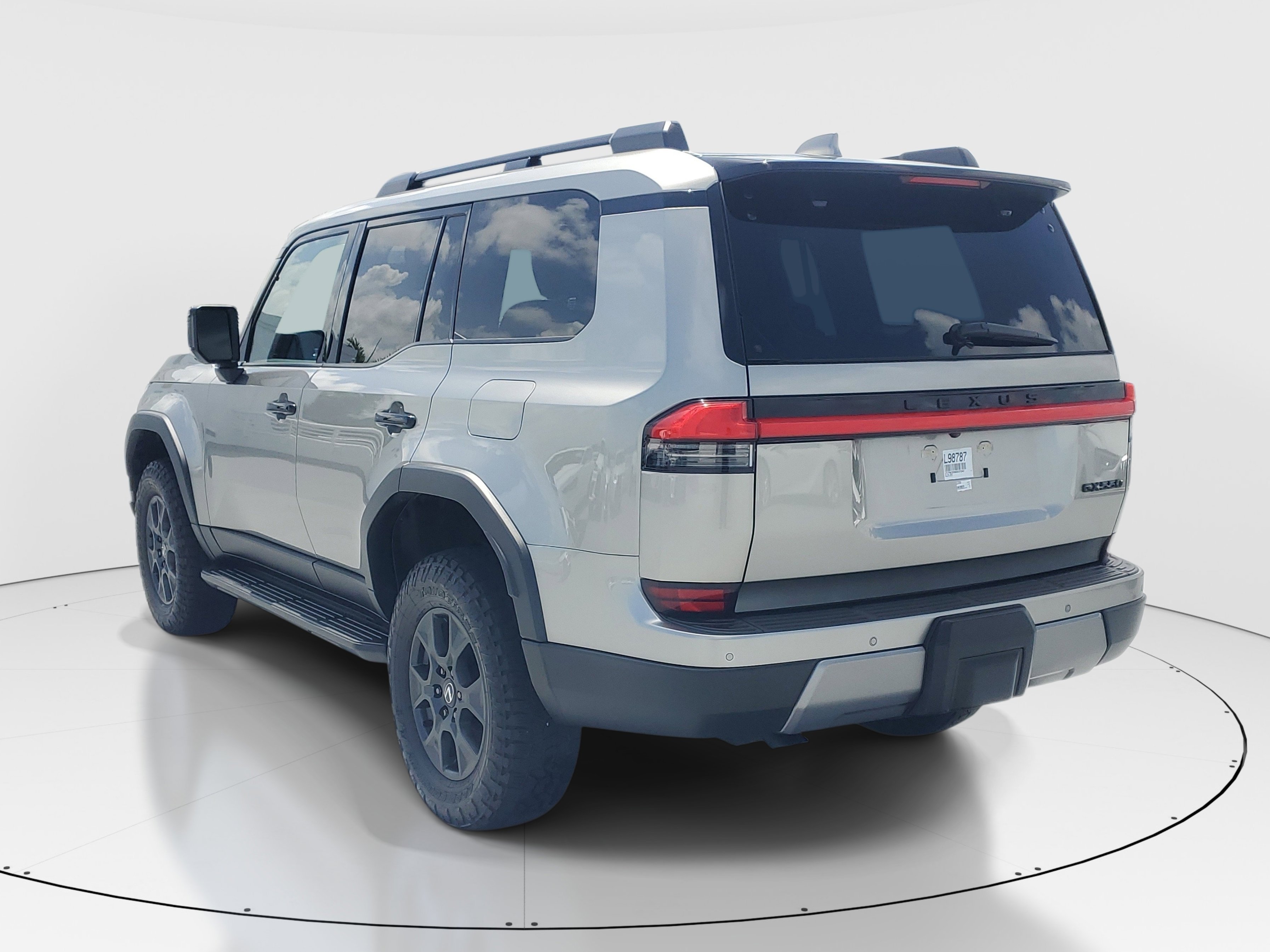 Used 2025 Silver Lexus GX 550 Overtrail+ image 5