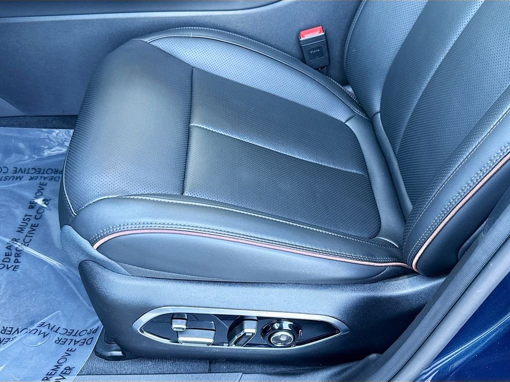 Used 2024 Fathom Blue Pearlcoat Jeep Launch Edition image 20