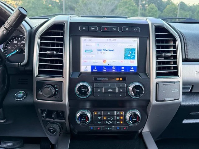 Used 2021 White Ford Platinum image 18