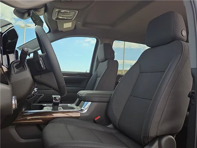 New 2026 Sterling Metallic GMC Elevation image 12